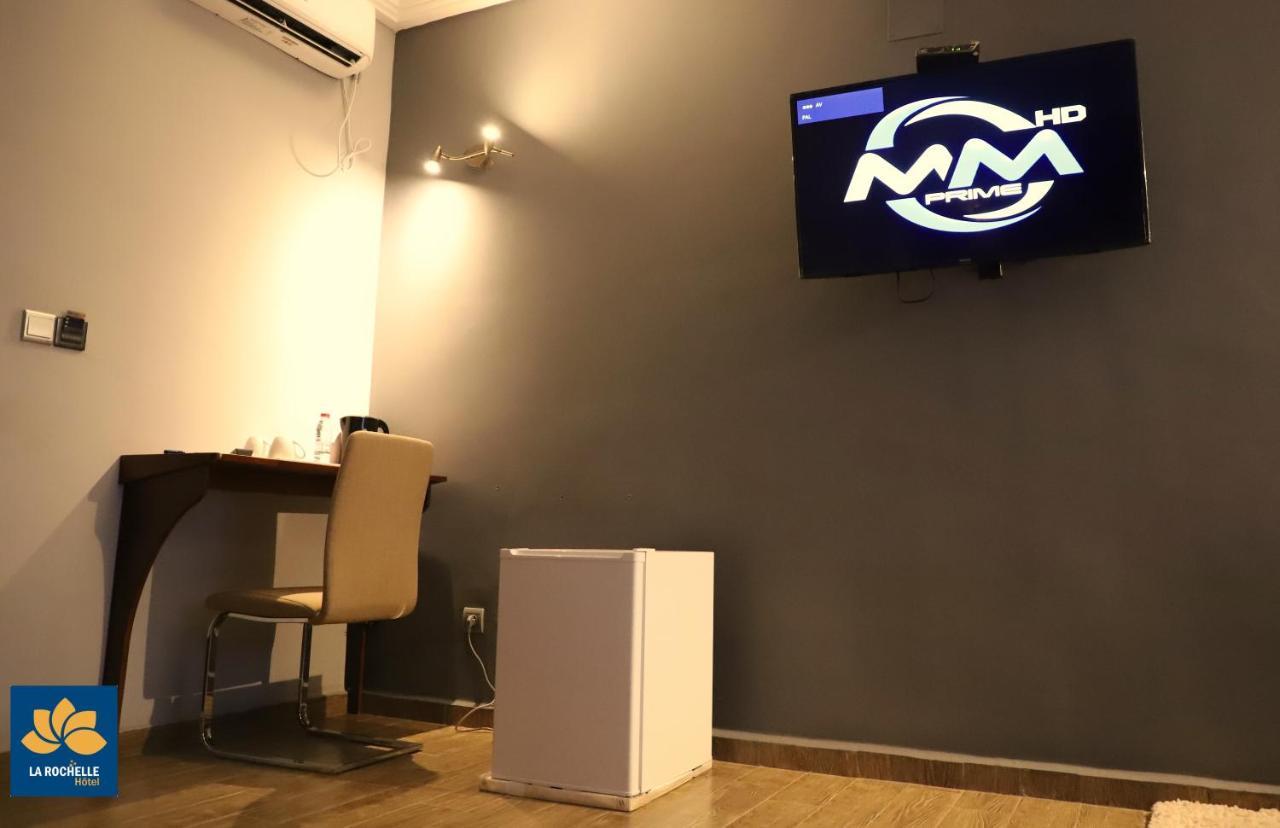La Rochelle Hotel Яунде Экстерьер фото